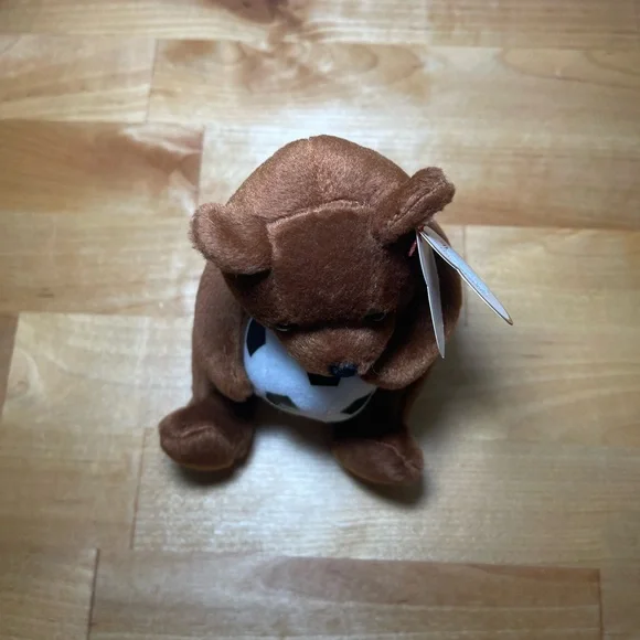 Ty Beanie Baby - SWEEPER the Soccer Bear (5 inch) - Picture 5 of 10